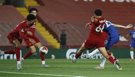 Foto Liverpool Hajar Chelsea Di Anfield Stadium Foto