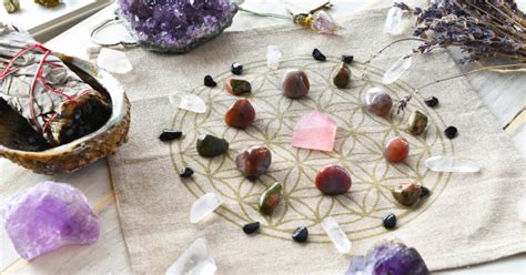 What are crystal grids? - Soul Whisper Spirit