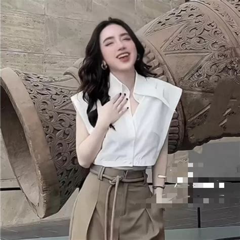 Áo Sơ Mi Kiểu Nữ Dáng Croptop Sát Nách Cổ Nhọn Mẫu Mới Hot Trend áo sơ mi sát nách về 4 màu