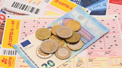 Plötzlicher Millionär aus Bayern Mann knackt den Lotto Jackpot