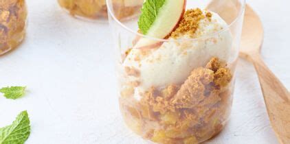 Verrines pommes poêlées spéculoos mousse de mascarpone et noix facile