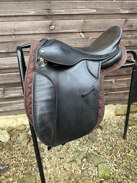 155” Mandj Saddlery Black Working Hunter Saddle Onthehoof