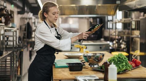 El TSJ De La Rioja Desestima La Incapacidad A Una Ayudante De Cocina