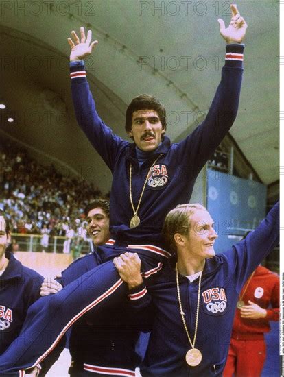 Mark Spitz Aux Jeux Olympiques De Munich 1972 Photo12 Ullstein Bild