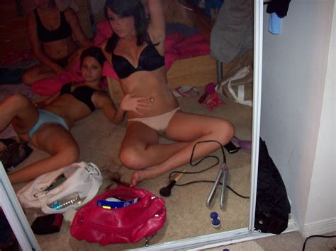 Amateur Brunette Porn Pictures Xxx Photos Sex Images Pictoa