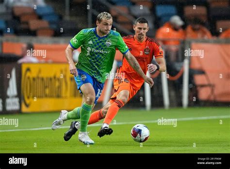 Seattle Sounderss Jordan Morris 13 Advances The Ball As Houston