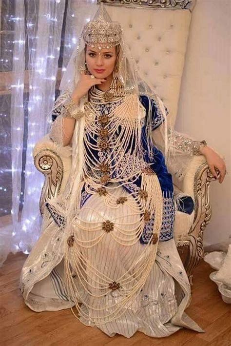 Chedda Tlemcen Algeria Tenue traditionnelle algérienne Tenue