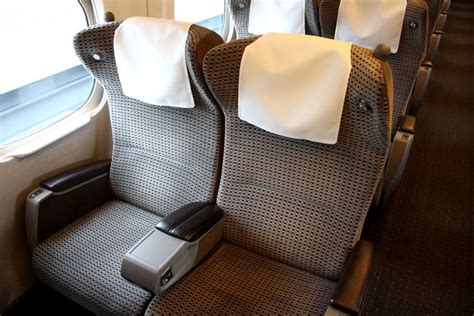 Review: Japan's Shinkansen 'Green Car' first class: Hiroshima-Osaka ...