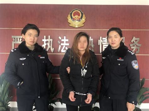 女大学生寒夜单衣报警 蟊贼列车上窃财偷衣太阴损 新浪上海 新浪网