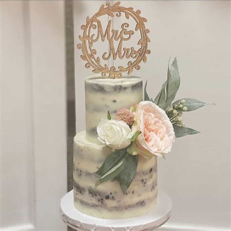 Chic And Sophisticated Naked Wedding Cake Examples