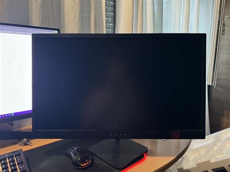 HP OMEN 25 24,5 144hz 1ms