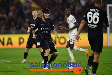 Salernitana Pronta Alla Battaglia Col Genoa Basic E Martegani In