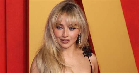 Sabrina Carpenter Didn T Connect With Playing A Sex Symbol