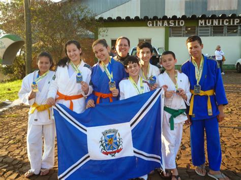 Tubarao do Porto Judocas de Tubarão conquistam sete medalhas em