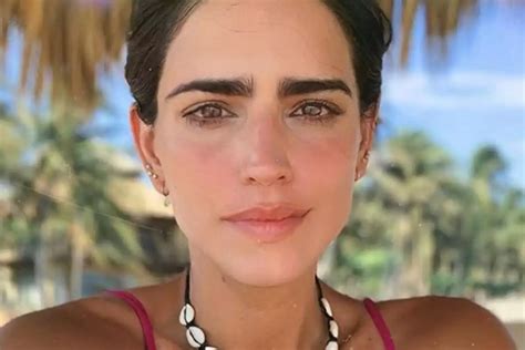 Bárbara de Regil luce su cuerpo fit con ajustado bikini que despierta críticas en redes PorEsto