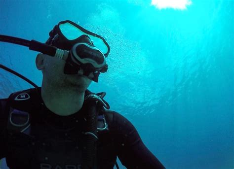 Hot Dive Guys Image ThisVid Tube