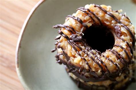 Homemade Samoas Girl Scout Cookies – A Cup of Sugar … A Pinch of Salt