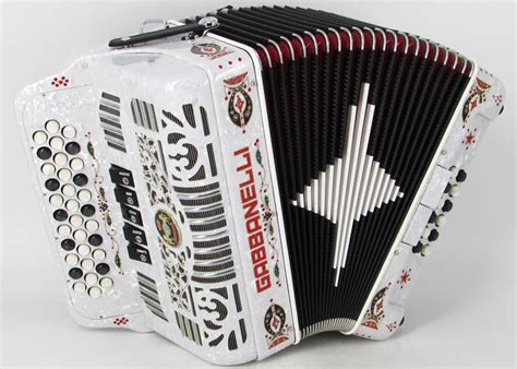 Gabbanelli M White Pearl Gabbanelli Accordions