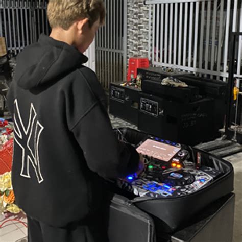 Stream Xung C Ng T I Vol Nh C Hot Tiktok Hgl By Huy Gia L M Listen Online For Free On