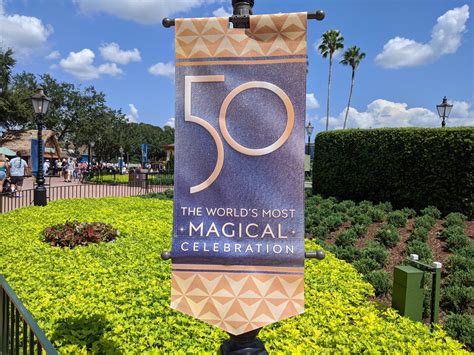 PHOTOS: New Walt Disney World 50th Anniversary Banners With Spaceship ...