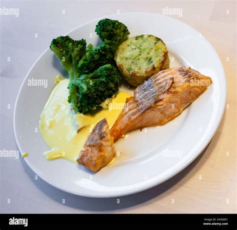 Baked salmon fillet Stock Photo - Alamy