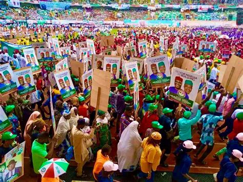 Atiku At Massive PDP Campaign Rally In Uyo Vows To Rescue Nigeria