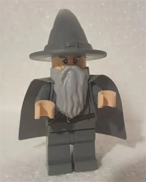 Genuine Lego Minifigure Lord Of The Rings Gandalf The Grey