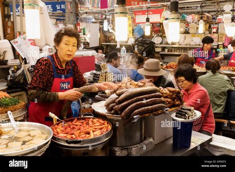 Dongdaemun Market Seoul South Korea Stock Photo Alamy