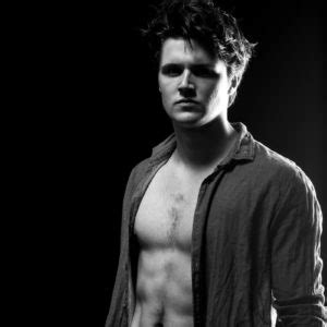 Eugene Simon Nude ICloud Leak Pics Male Celebs