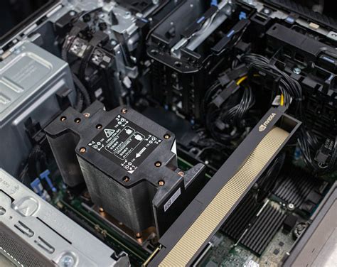 Dell Precision 5860 Tower İş İstasyonu