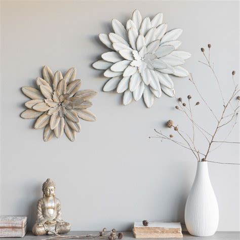 Déco murale fleur en métal doré D33 Flower Maisons du Monde