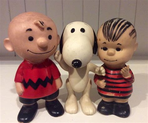 Vintage Hungerford Vinyl Charlie Brown Snoopy And Linus Dolls Etsy