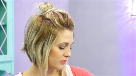 31 Stunning Messy Buns for Short Hair (2024 Trends)