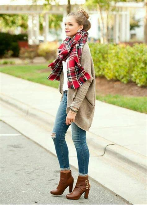 Total 61 Imagen Botas Cafes Outfit Mujer Abzlocal Mx