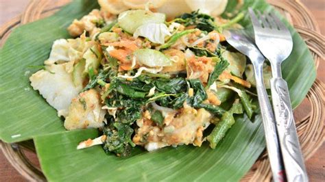 Resep Tipat Cantok Khas Bali