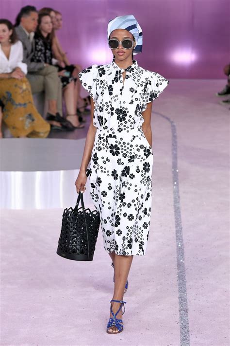 Kate Spade New York Spring 2019 Ready To Wear Collection Vogue Spring Fashion Outfits