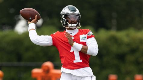 Jalen Hurts stats, report card from Monday’s Eagles practice