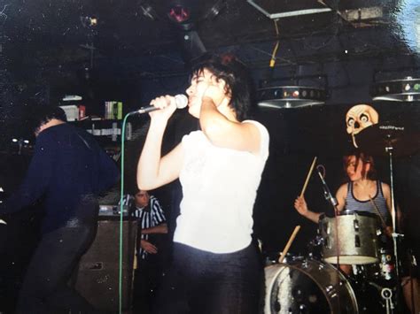THURSTON HEARTS THE WHO Bikini Kill Performing At The Palace Club Dayton