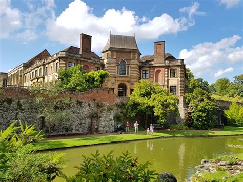 eltham palace  gardens london