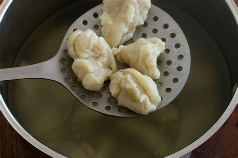 German Pea Soup with Egg Dumplings (Erbsensuppe mit Eierschwämmchen ...