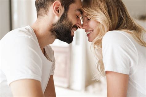 15 Signes Qui Prouvent Qu Un Homme Balance Est Fou Amoureux De Vous