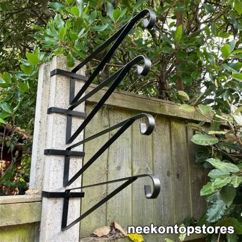 1 12X HEAVY DUTY Hanging Basket Brackets For Concrete Fence H Post