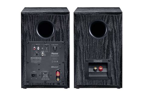Magnat Active 2000 — беспроводная активная акустика