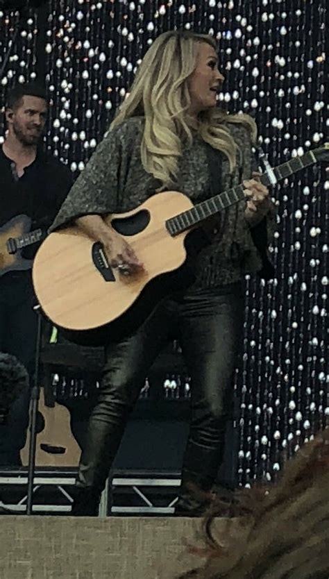 Carrieunderwood Carrie Underwood Guitar Music Instruments