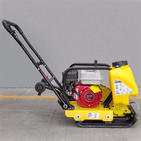 PLATE COMPACTOR ‘honda” GAS 6.5HP W/5 GAL WATER TANK – Build Master Tools