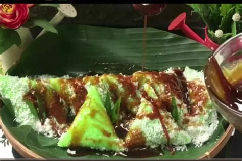 Resep Simpel Bikin Lupis Ketan Pandan Dengan Saus Gula Merah Jajanan