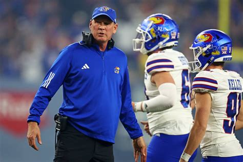 Kansas football coach Lance Leipold appears to turn down Washington Huskies job