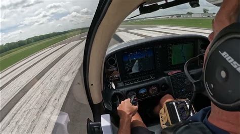 Cirrus Sr22 Landing With Atc Youtube