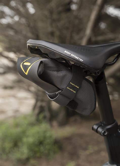 Sacoche De Selle Outils Apidura Je Suis V Lo