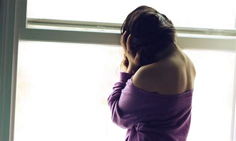 Man Photoshops Teen Step Daughter Into Porn Daily Mail Online